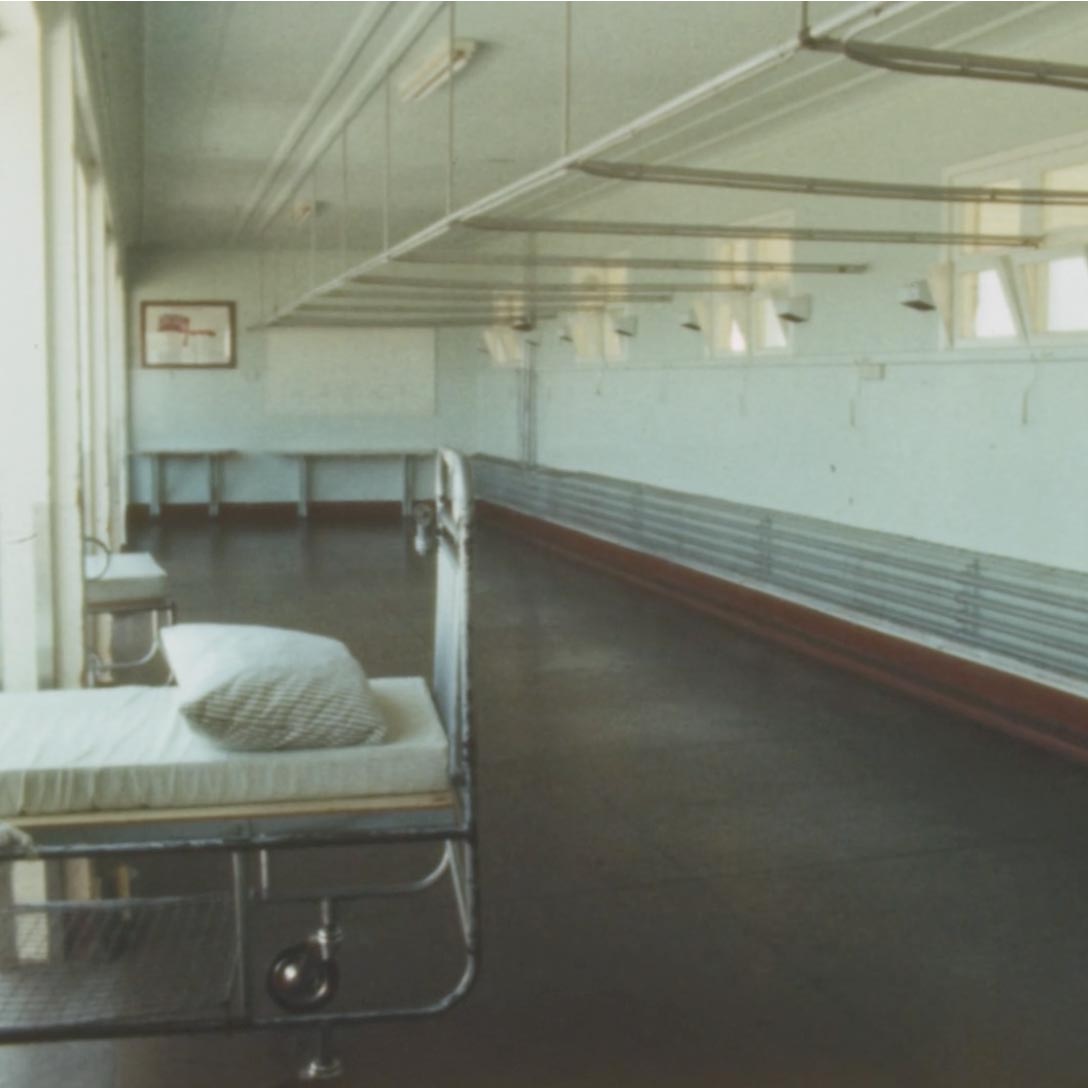 Open & Closed: Mt Eliza Moving Day, 1971